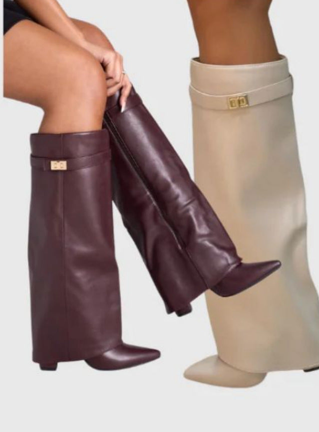 Eleganter Overknee Stiefel mit Logo Detail für Damen