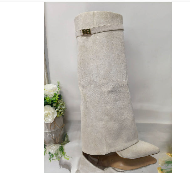 Eleganter Overknee Stiefel mit Logo Detail für Damen