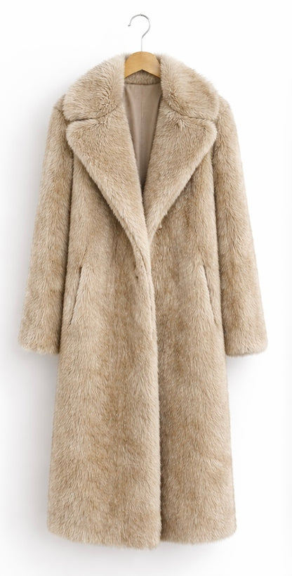 Hochwertiger Kunstpelzmantel für Damen im eleganten Stil