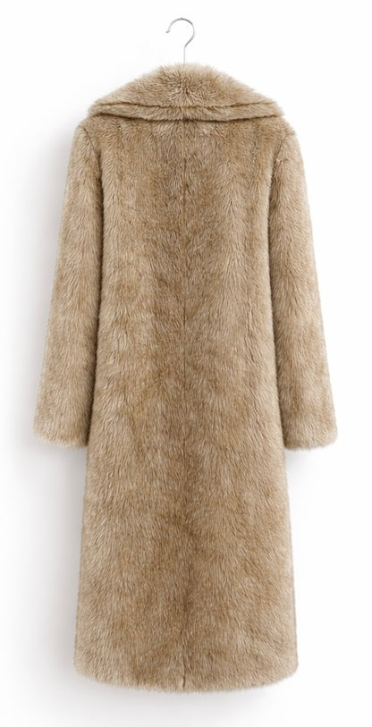 Hochwertiger Kunstpelzmantel für Damen im eleganten Stil
