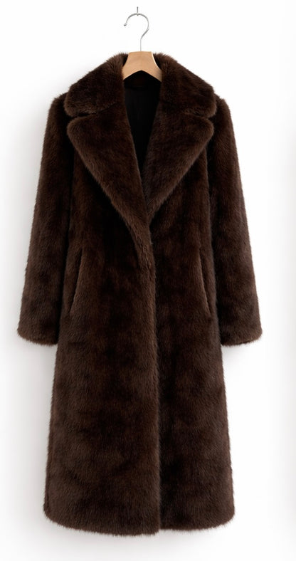Hochwertiger Kunstpelzmantel für Damen im eleganten Stil