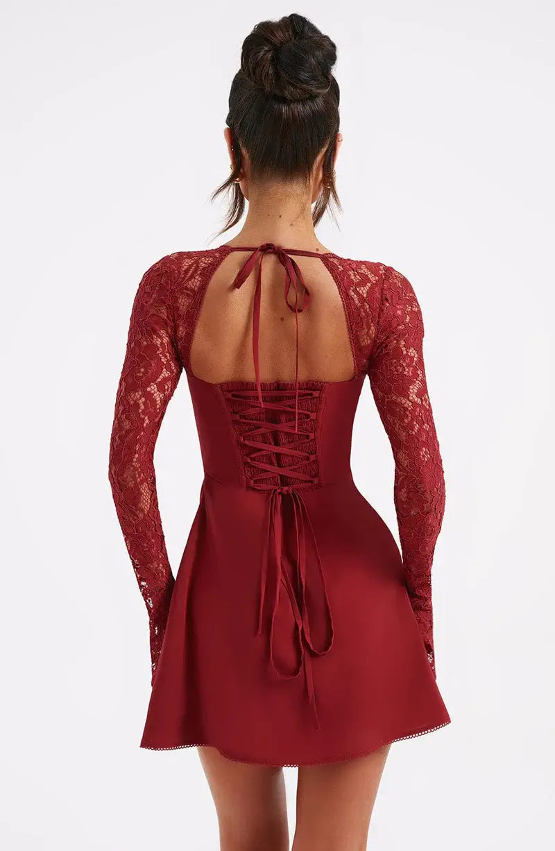 Elegantes Spitzen Minikleid mit Spitzendetails für Damen