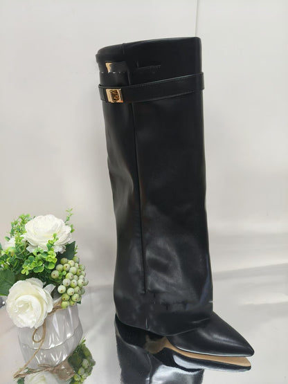 Eleganter Overknee Stiefel mit Logo Detail für Damen