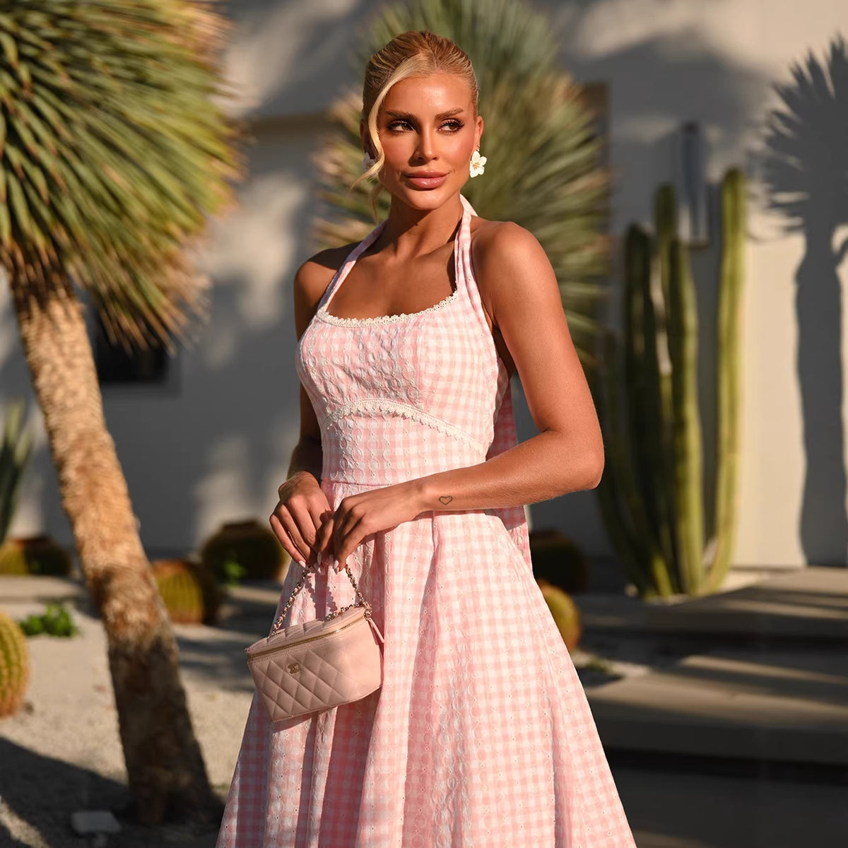 Elegantes Retro Gingham Halterneck Midikleid für Damen