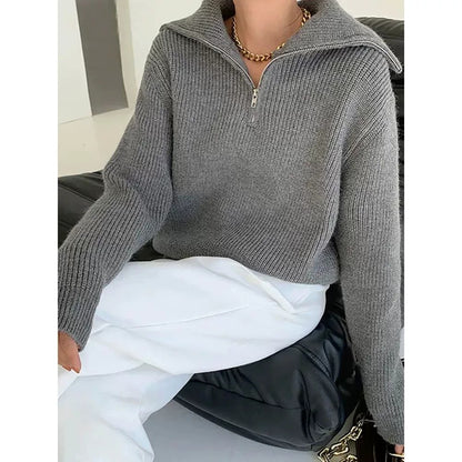 Lockerer Damenstrickpullover mit Reißverschluss bequem